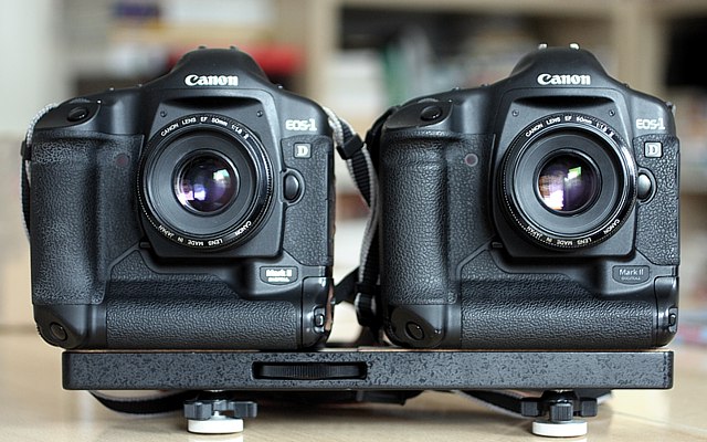 Professional high speed Canon EOS 1D Mark II rig