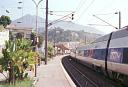 TGV im Bahnhof von Menton