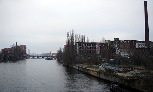 Ostbahnhof - Spreeufer