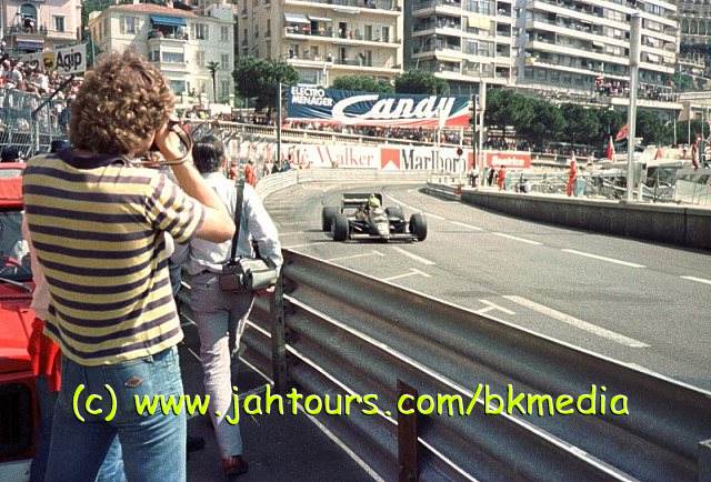 einfach auf der richtigen Seite des Zaunes