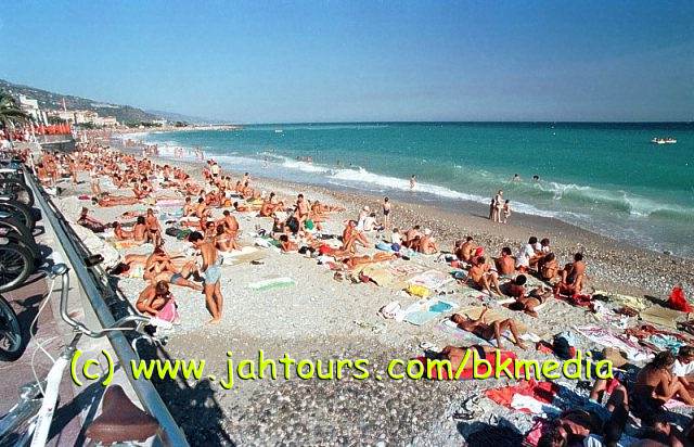 jeden Sommer wurde der Strand schmaler