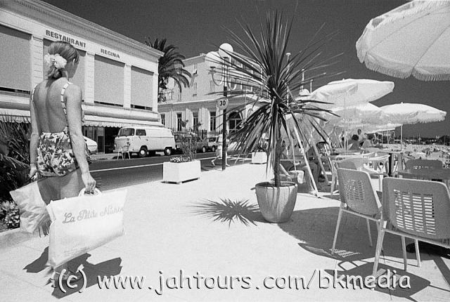 Spaziergang in der Mittagshitze