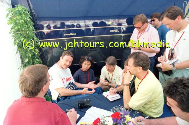 Pressekonferenz mit Nigel