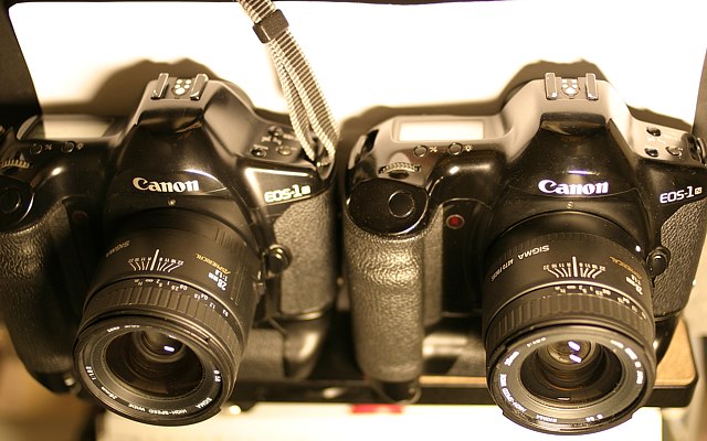Professionelle Stereokamera mit Canon EOS 1n